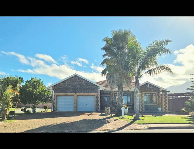 3 BEDROOM FREESTANDING FOR SALE IN LEVALLIA